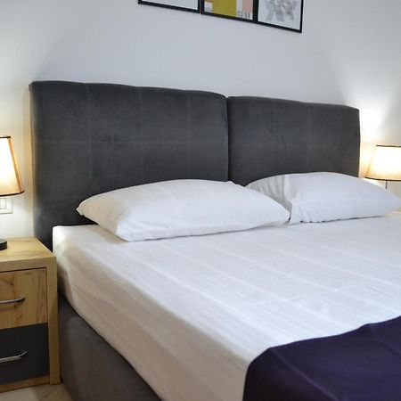 Seaview Gateway 2 Bedrooms Apartment & Garage Vlorë 外观 照片