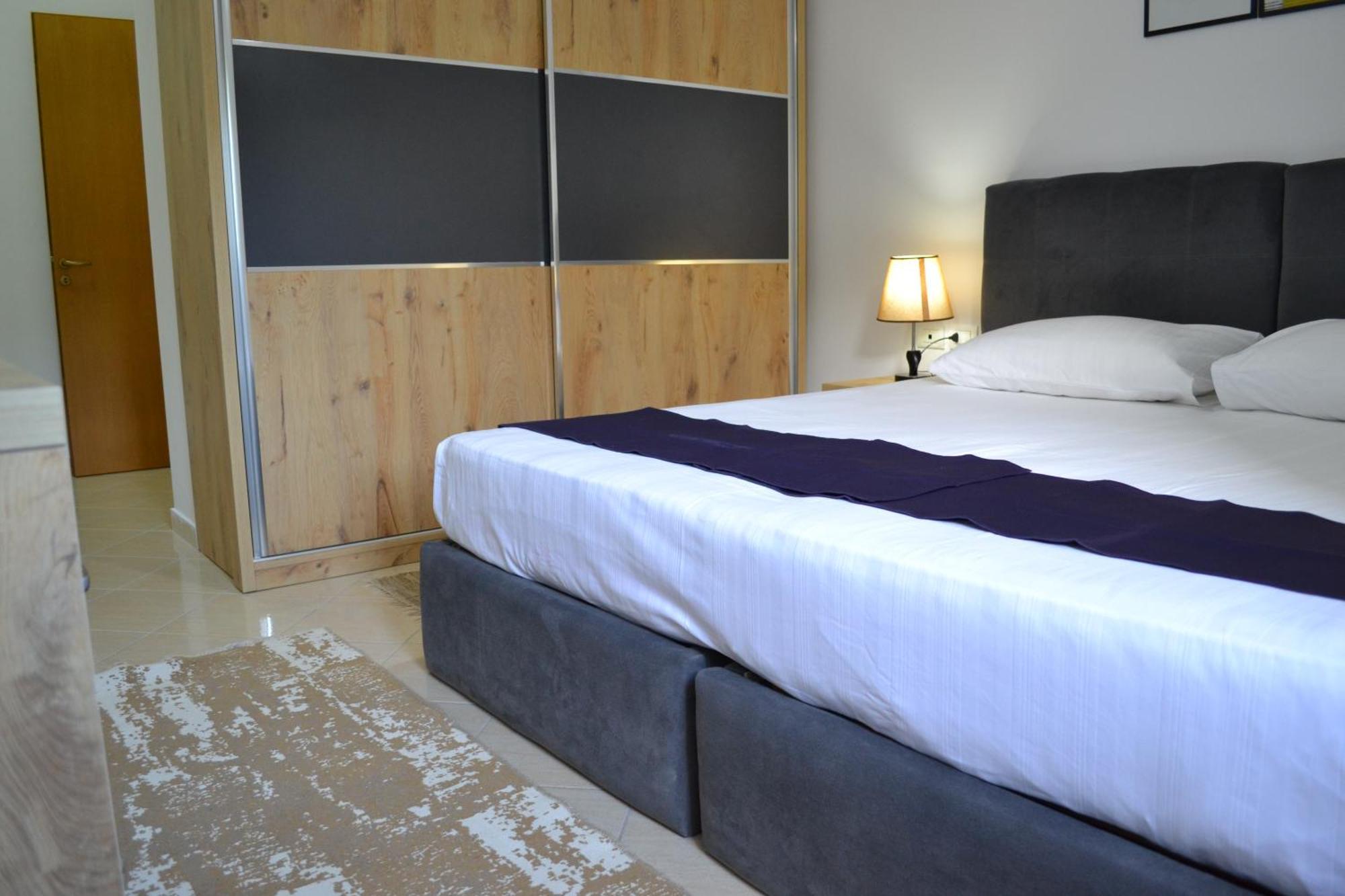 Seaview Gateway 2 Bedrooms Apartment & Garage Vlorë 外观 照片