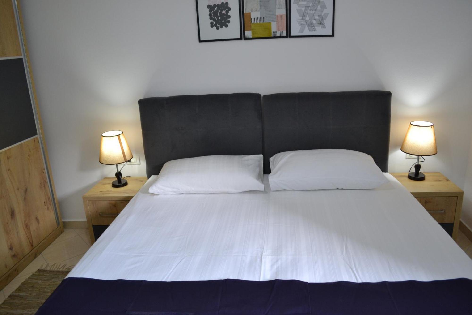 Seaview Gateway 2 Bedrooms Apartment & Garage Vlorë 外观 照片