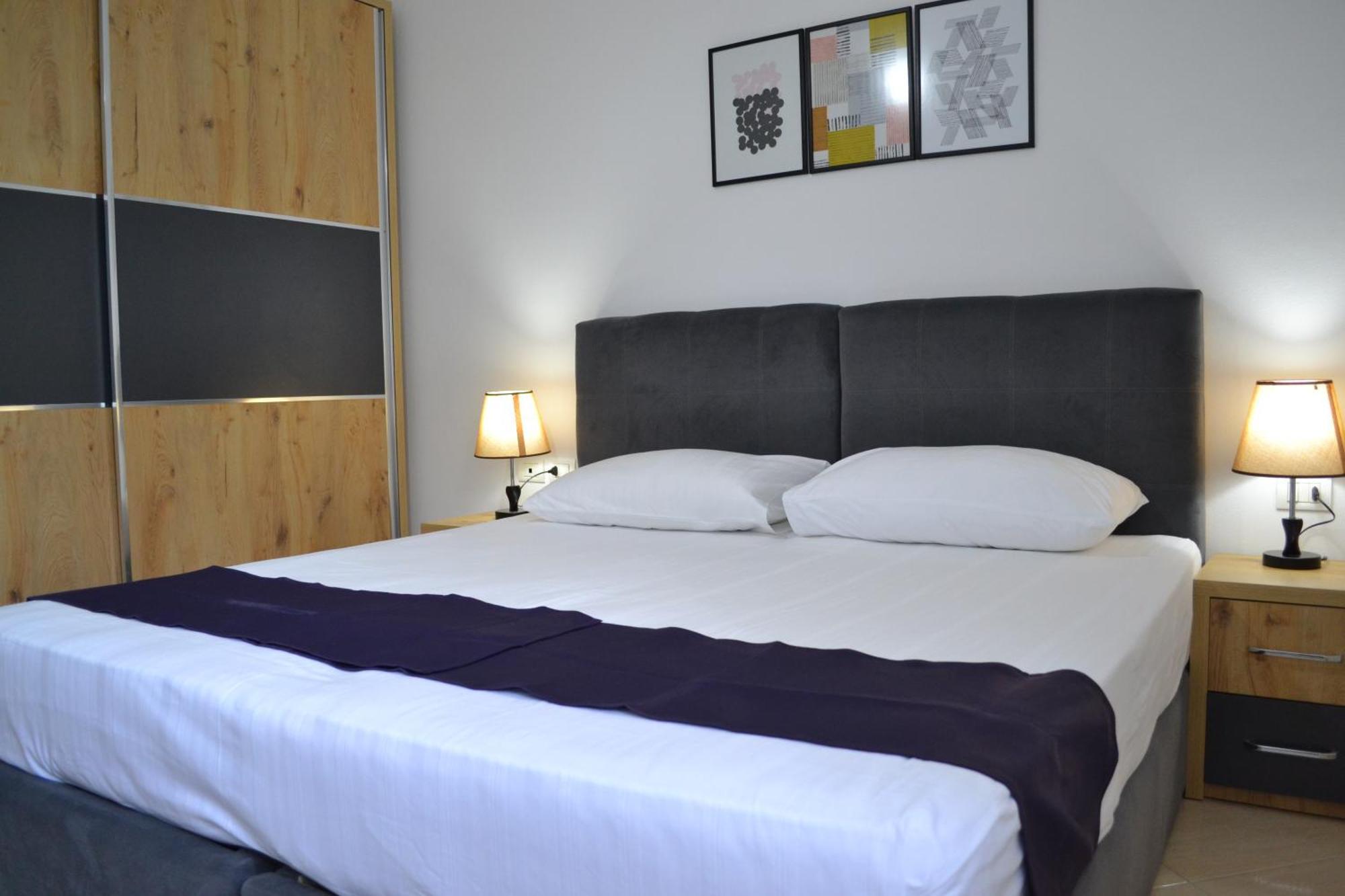 Seaview Gateway 2 Bedrooms Apartment & Garage Vlorë 外观 照片