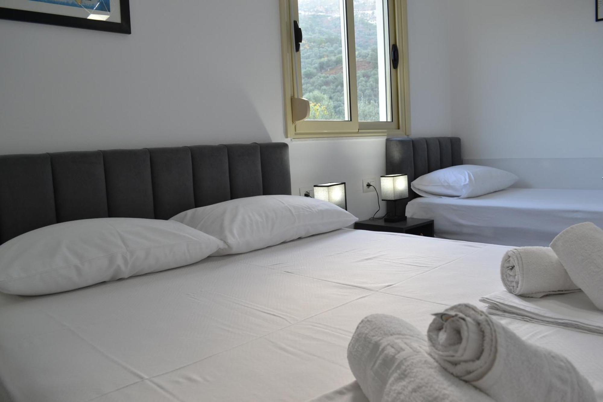 Seaview Gateway 2 Bedrooms Apartment & Garage Vlorë 外观 照片