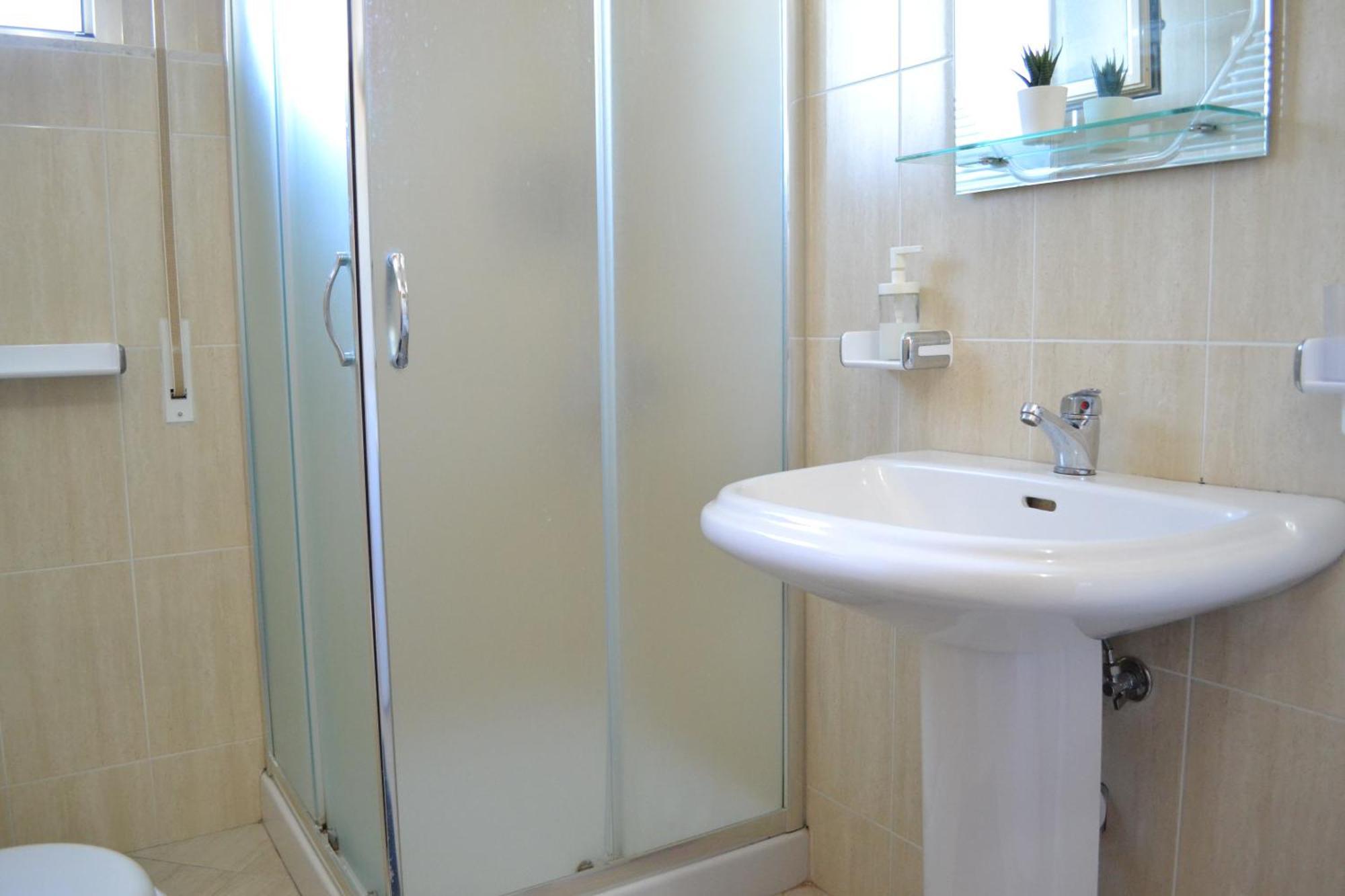 Seaview Gateway 2 Bedrooms Apartment & Garage Vlorë 外观 照片